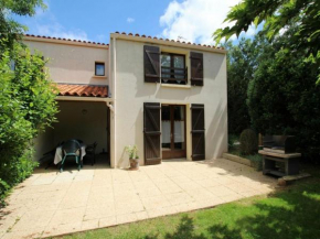 Gîte Saint-Aubin-la-Plaine, 3 pièces, 4 personnes - FR-1-426-247